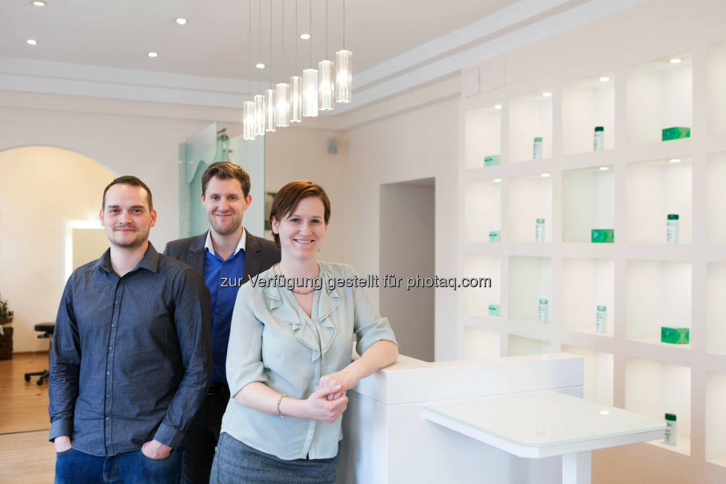 Daniel Brandstetter, Laurenz Gröbner, Anna Zalesak (Team Onlinekasse helloCash) : Panik wegen Registrierkassenpflicht 2016? : Online Kasse helloCash ist innerhalb von wenigen Minuten verfügbar : Fotocredit: mRaP GmbH/ Pramatorov