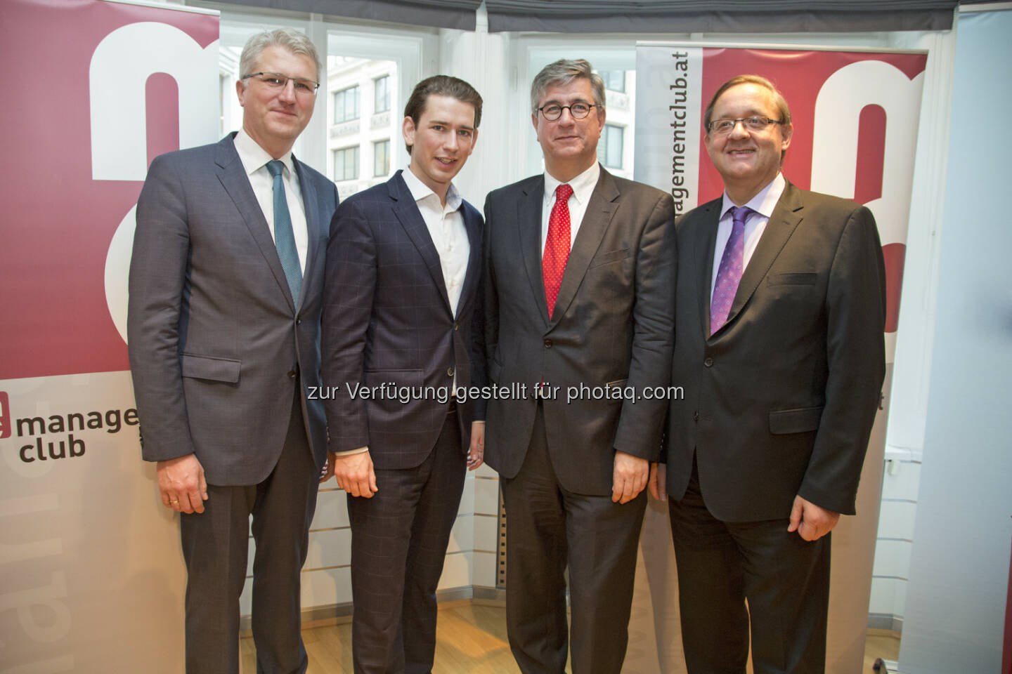 Georg Kraus (mc-Vizepräsident, CEO Managing Partner Public Interesses Consultants), Sebastian Kurz (Bundesminister für Europa, Integration & Äußeres), Gerhard Starsich (mc-Präsident, Generaldirektor Münze Österreich AG), Günther Ofner (mc-Vizepräsident, Vorstandsdirektor Flughafen Wien AG) : Sebastian Kurz im management club: „Die echten Herausforderungen kommen erst mit der Integration!“ : Fotocredit: management club/APA-Fotoservice/Juhasz