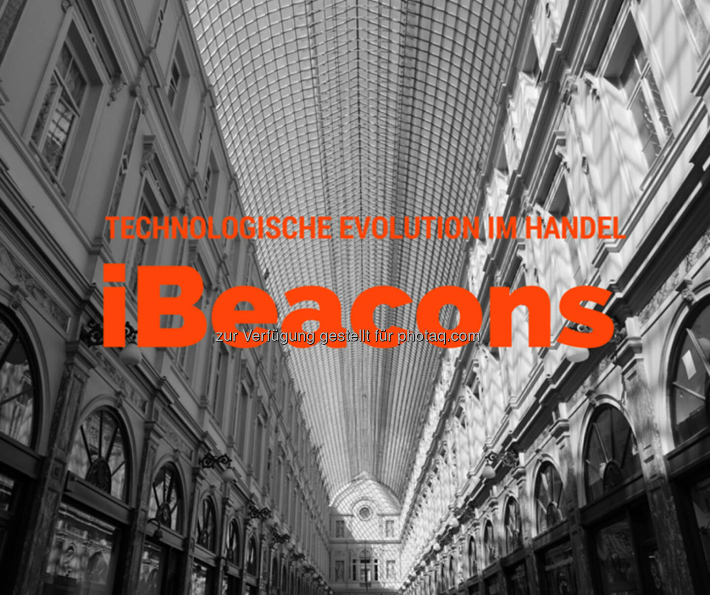 iBeacons – Technologische Evolution im Handel : iBeacon baut auf einer wesentlichen Eigenschaft mobiler Endgeräte auf - die Lokalisierbarkeit des Anwenders : Unternehmen mit stationärer Fläche können so dem Kunden – auf Basis des ermittelnden Standortes – abgestimmte Informationen zuführen : Fotocredit: aaa - all about apps GmbH/lifeofpix.com