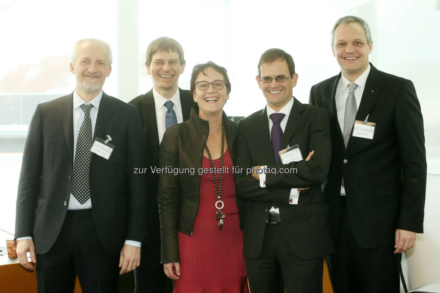 Daniele Fabbri (Universität Bologna), Oddvar Karboe (Universität Oslo), Antoinette de Bont und Hans Severens (Erasmus Universität Rotterdam), Siegfried Walch (Management Center Innsbruck) : MCI startet Europäischen Studiengang für Gesundheitswirtschaft : Fotocredit: Roman Potykanowicz