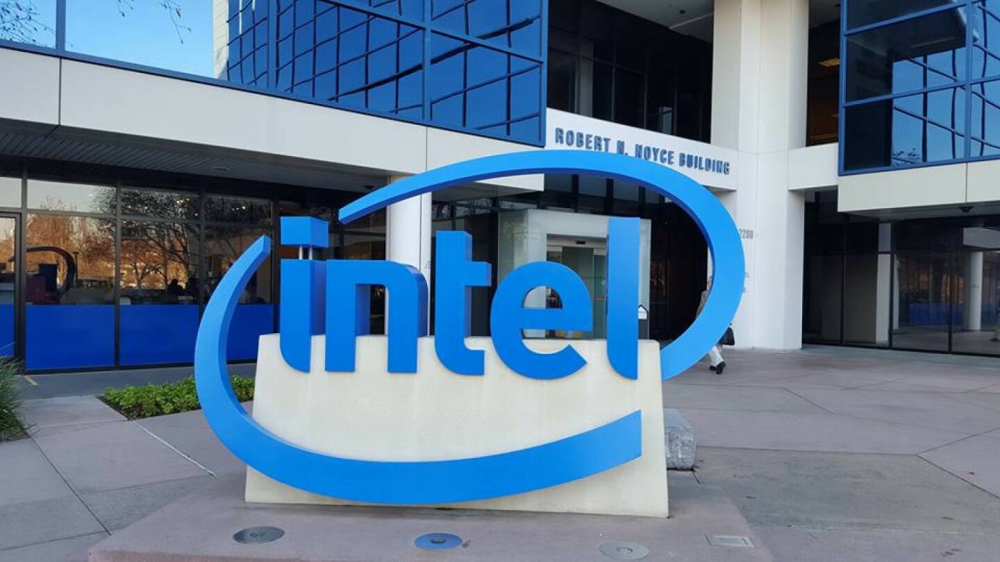 Intel (by Nina Haas)