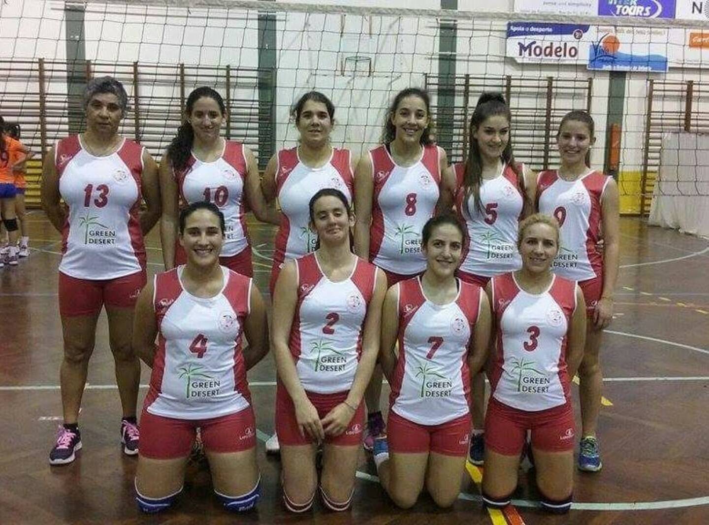 Volleyballteam Madeira mit Sponsor Green Desert Intl. 