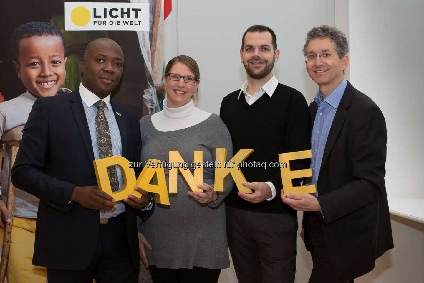 Cyrille Thierry Evini (Trachom-Experte Licht für die Welt), Margarita Schiemer (Bildungswissenschaftlerin Uni Wien), Benjamin Bach (Experte Inklusive Bildung Licht für die Welt), Rupert Roniger (GF Licht für die Welt) : „Licht für die Welt“ sagt Danke für die Unterstützung 2015 : Fotocredit: Thomas Meyer/Licht für die Welt