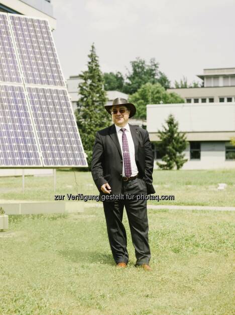 Niyazi Serdar Sariciftci (Institut für Organische Solarzellen LIOS) : Der JKU-Wissenschaftler wurde im „Thomson Reuters Highly Cited Researcher-Ranking 2015“ unter die international einflussreichsten Forschungspersönlichkeiten gereiht : Fotocredit: JKU, © Aussendung (19.02.2016) 