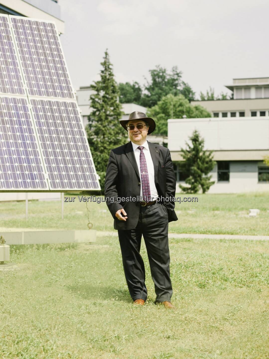 Niyazi Serdar Sariciftci (Institut für Organische Solarzellen LIOS) : Der JKU-Wissenschaftler wurde im „Thomson Reuters Highly Cited Researcher-Ranking 2015“ unter die international einflussreichsten Forschungspersönlichkeiten gereiht : Fotocredit: JKU