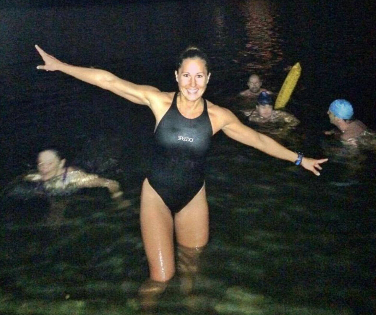 Yes! Nacht Schwimmen 