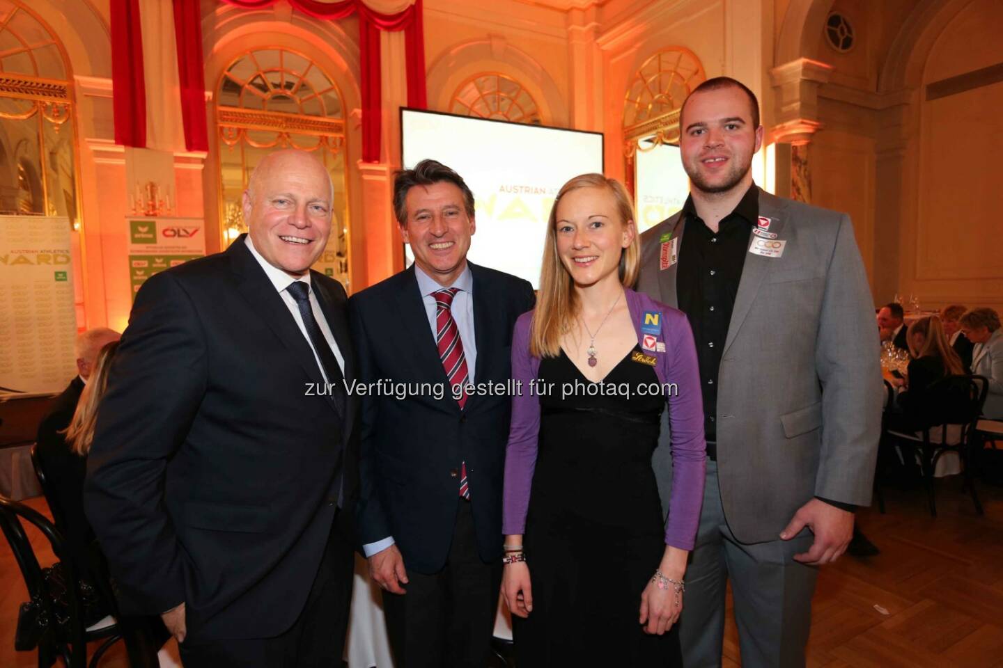 Ralph Vallon (ÖLV-Präsident), Sebastian Coe (IAAF-Präsident), Jennifer Wenth, Lukas Weisshaidinger (Bild: ÖLV)