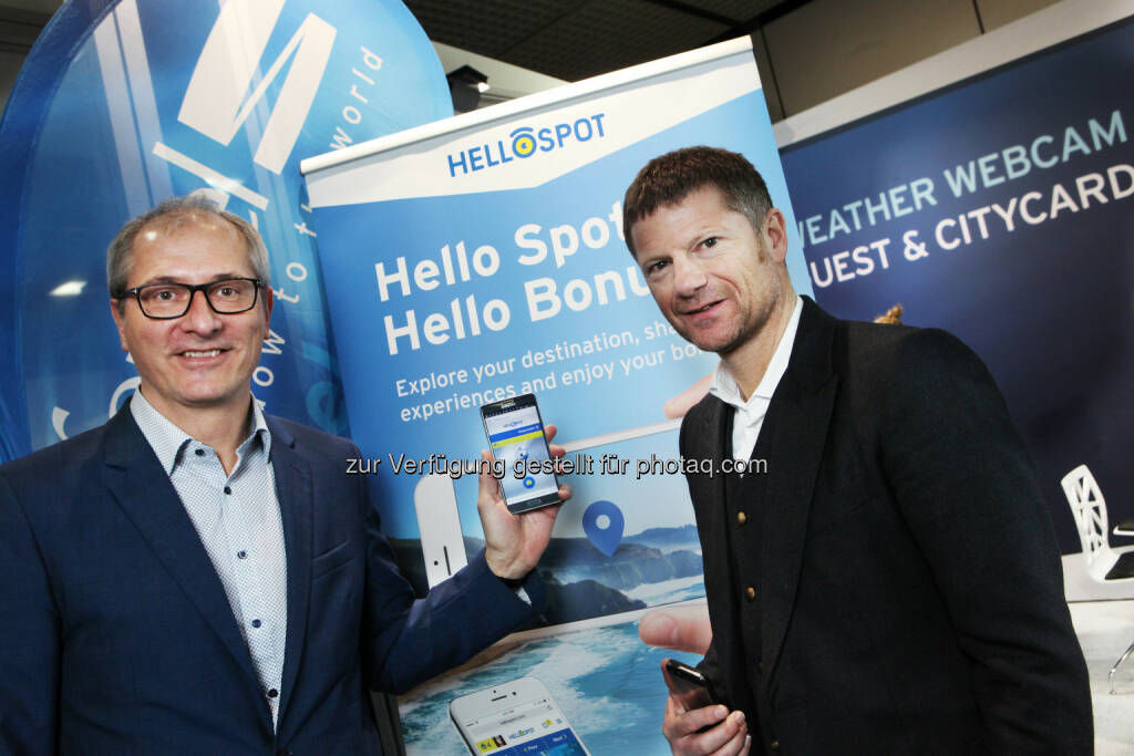 Walter Dietl (Projektverantwortlicher), Markus Schröcksnadel (feratel-CEO) : feratel forciert mit „HelloSpot“ und einer innovativen „SocialWall“ die Interaktion mit Gästen : Präsentation auf der ITB 2016 in Berlin : Fotocredit: APA-OTS Tourismuspresse / feratel zur freien Verwendung, © Aussender (09.03.2016) 