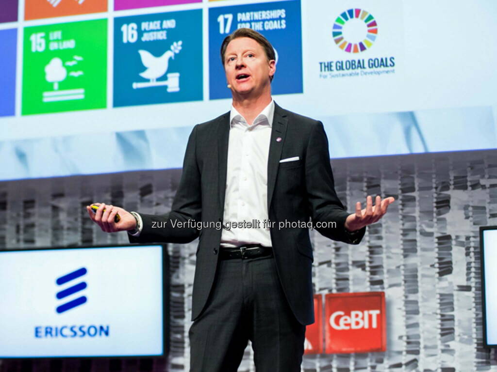 Hans Vestberg (CEO Ericsson) : CeBIT 2016 : Frühe Verfügbarkeit von leistungsstarken, sicheren und flächendeckenden Kommunikationsnetzen ist entscheidend für den Erfolg des digitalen Wandels der Wirtschaft und Gesellschaft : Fotocredit: Ericsson GmbH/Levetzow (15.03.2016) 