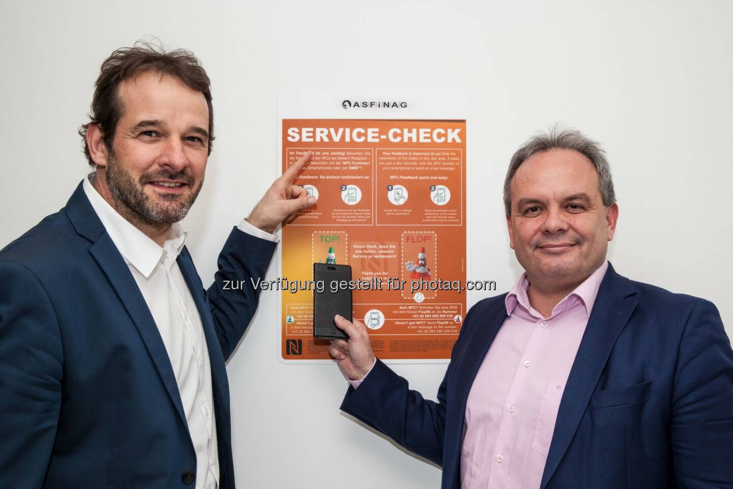 Heimo Maier-Farkas (Chef der Autobahnmeistereien), Josef Fiala (Asfinag-GF) : Das Handy als Qualitäts-Checker – Asfinag startet innovativen Service-Check auf Rastplätzen mit NFC-Technologie : Fotocredit: Asfinag