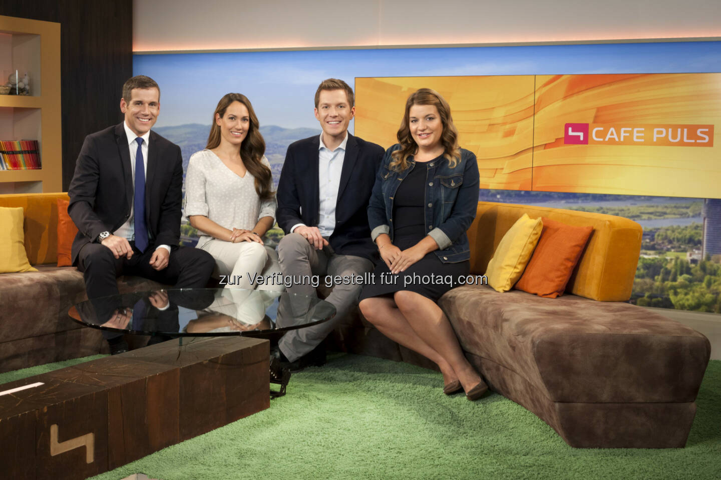 Werner Sejka, Bianca Schwarzjirg, Florian Danner, Verena Schneider : Die Pioniere feiern das Frühstücksfernsehen und zahlreiche Stargäste feiern mit der Café Puls Familie ab Montag, den 29. März : Fotocredit: Puls4/Gerry Frank Photography