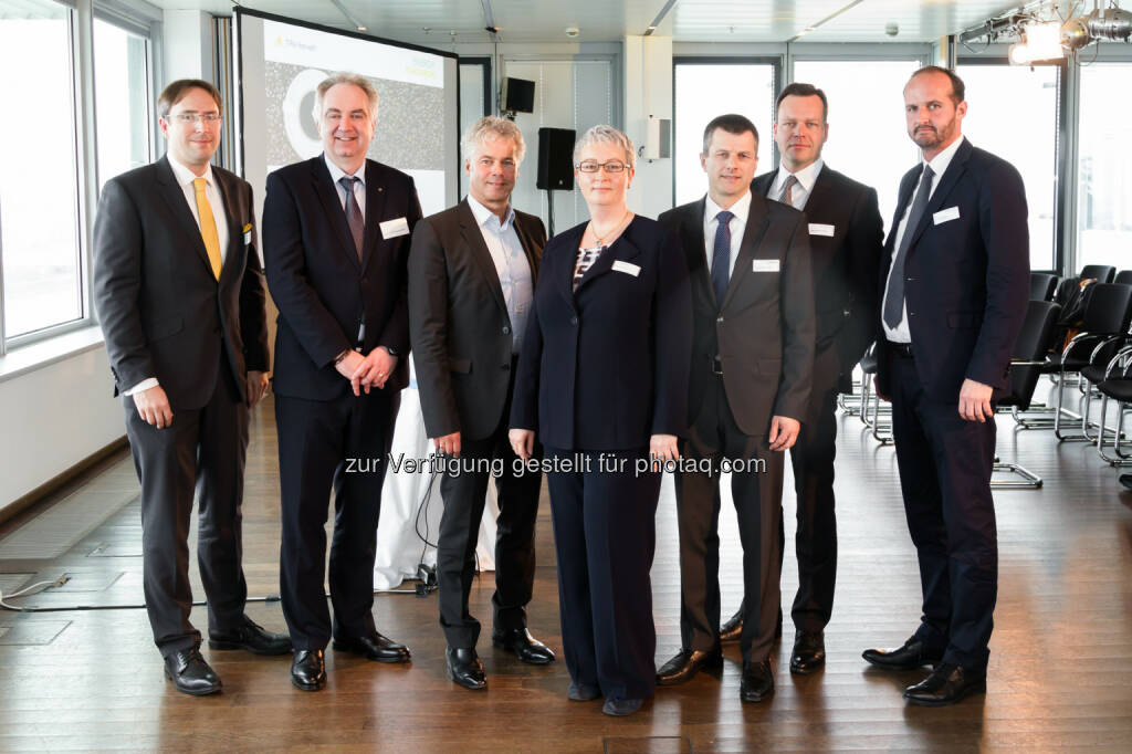 Jiří Hlaváč, Karl Rose, Ingmar Höbarth, Karin Fuhrmann, Horst Dulle, Wojciech Sztuba,  Bernd Rajal (Vortragende Energy Tomorrow 2016) : TPA Horwath veranstaltete zum fünften Mal „Energy Tomorrow“ : Fotocredit: TPA Horwath/Madzigon, © Aussendung (12.04.2016) 