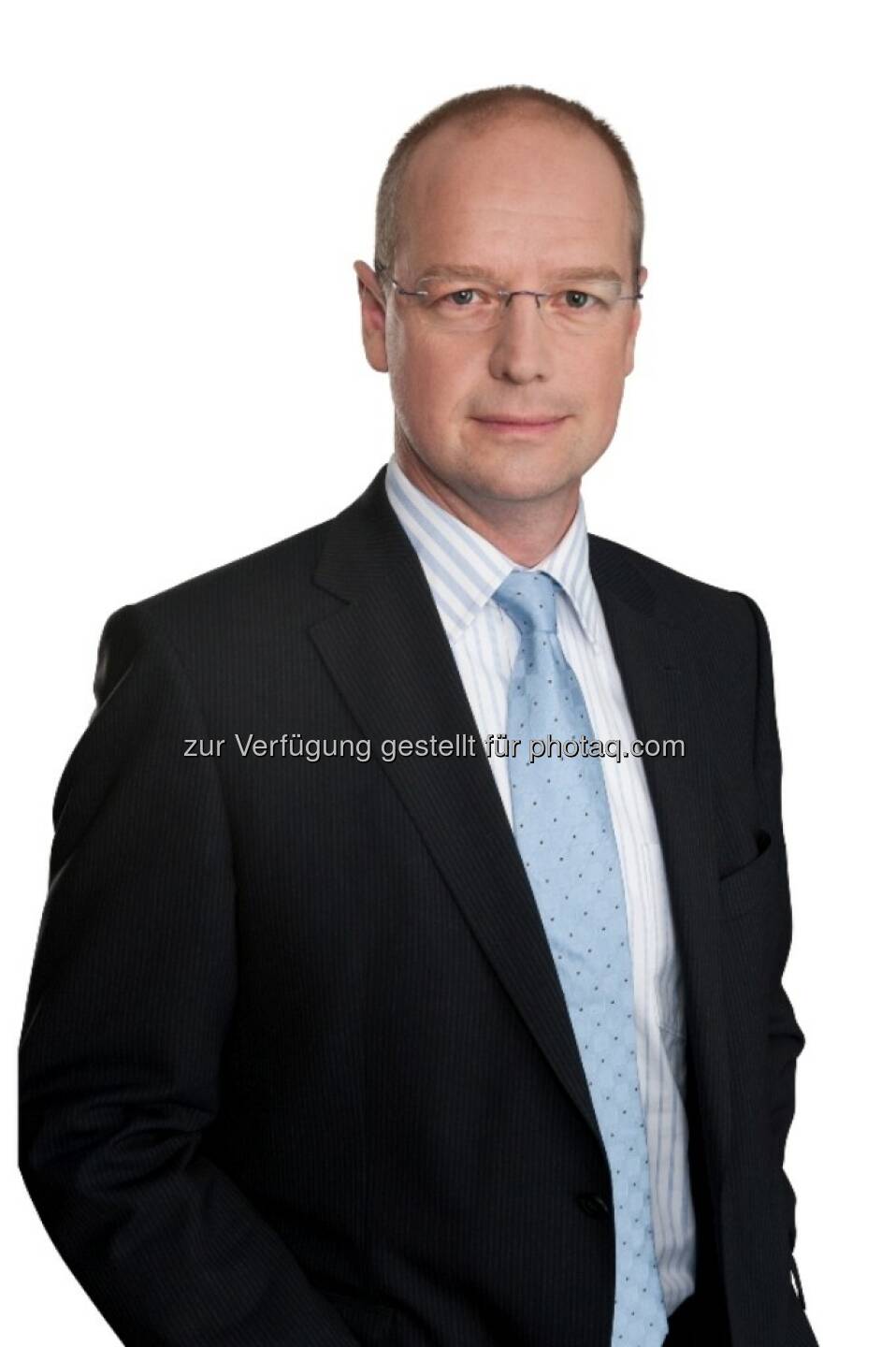 Jörg Busch, Partner und Leiter Consulting & Risk Services bei PwC Österreich : Globale PwC-Studie : Industrie 4.0 : Unternehmen weltweit investieren über 900 Milliarden US-Dollar pro Jahr bis 2020 : Fotocredit: PwC Österreich