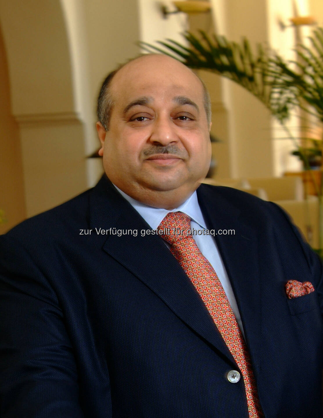 Mohamed Bin Issa Al Jaber : Gegen geheime Offshore-Geschäfte : Auf Nachfrage der Financial Times ruft Al Jaber, der 15. reichste Mann in Großbritannien, andere Wohlhabende dazu auf ihr Vermögen zurück ins Land zu bringen : Fotocredit: MBI Al Jaber Foundation/Pons