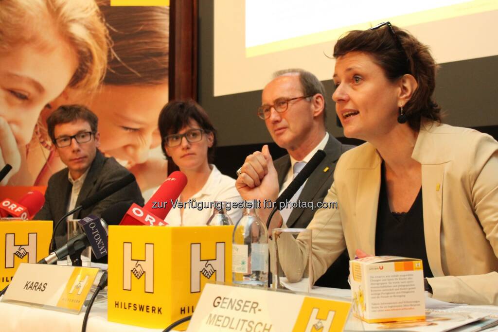 Thomas Mlinek, Christina Lachkovics-Budschedl, Othmar Karas, Martina Genser-Medlitsch : Hilfswerk fordert kostenlose, individualisierte Erziehungsunterstützung für Eltern : Präsident Othmar Karas: „Individuelle Beratung für Familien zum richtigen Zeitpunkt ist eine nachhaltige und leistbare Investition in die Lebenschancen unserer Kinder!“ : Fotocredit: Hilfswerk/Gunzer, © Aussender (18.04.2016) 