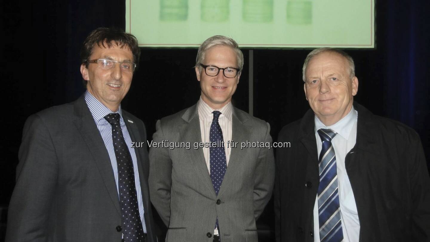 Anton Obernberger, Markus Koch und Hubert Jahn bei der Gewinn Money World in Linz (c) Börsenclub Kirchdorf, VKB Bank