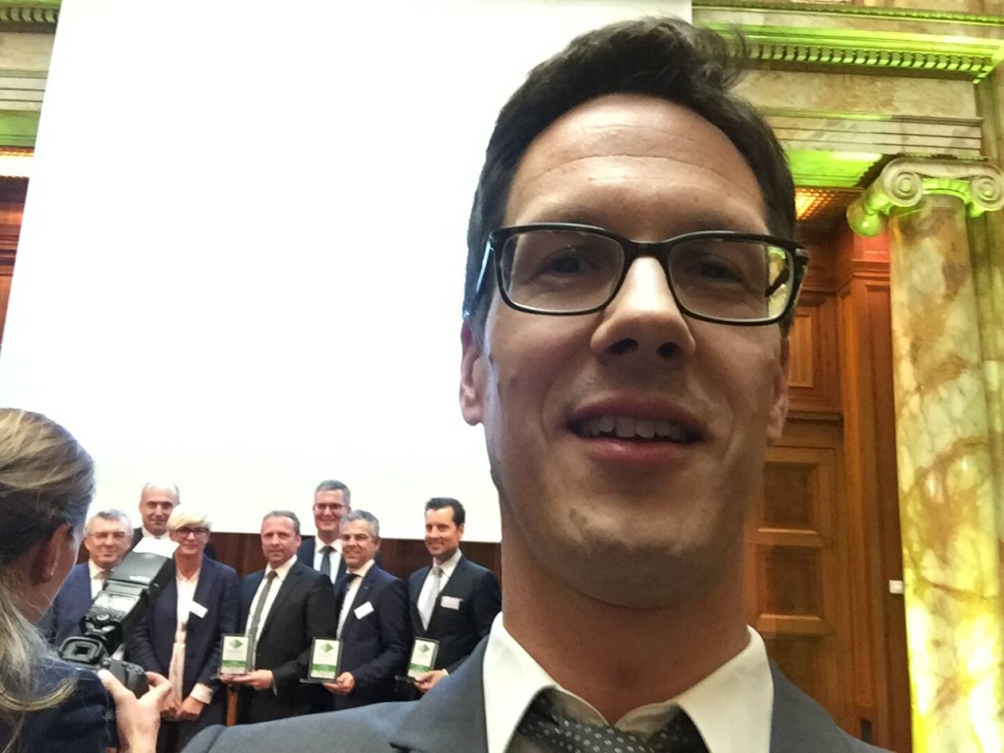Christian Scheid Selfie, Zertifikate Österreich