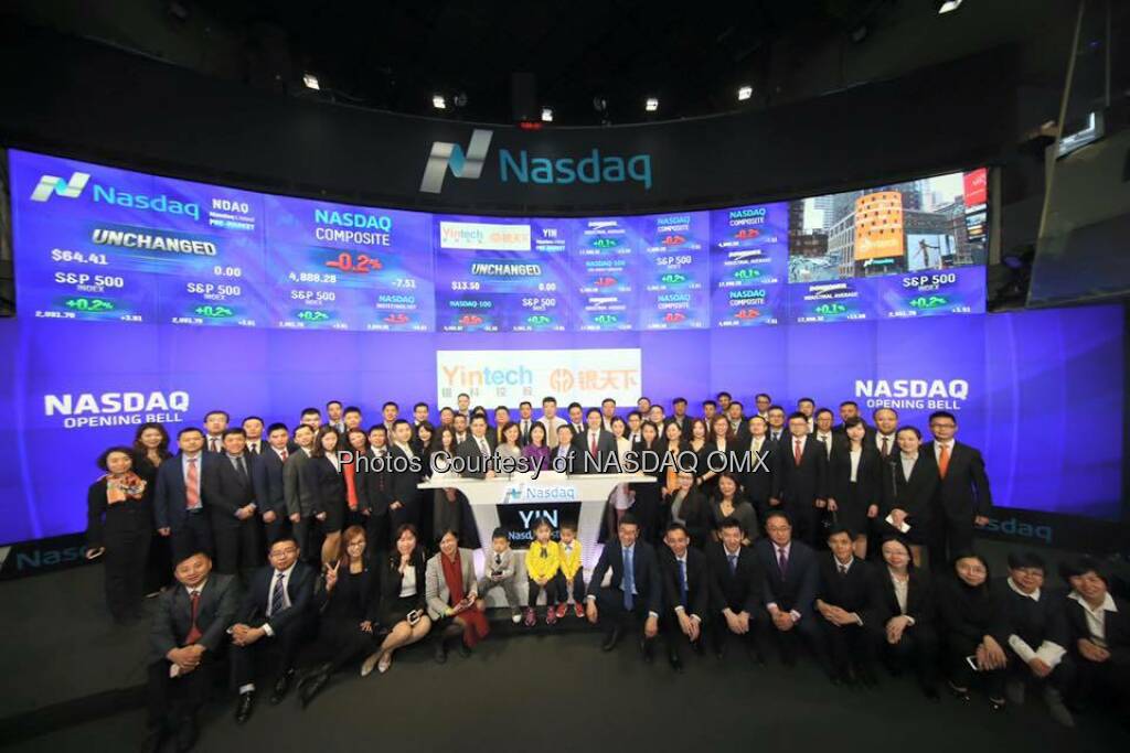 #Yintech rings the Nasdaq Opening Bell in celebration of #IPO today!   Source: http://facebook.com/NASDAQ (27.04.2016) 