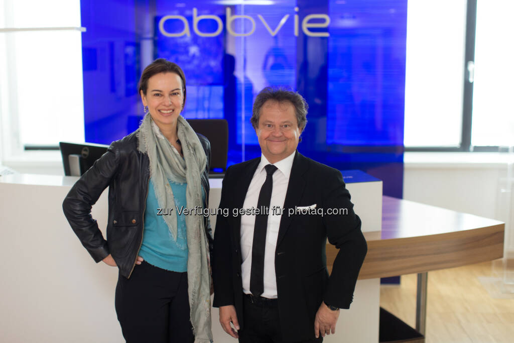 Sophie Karmasin (Familienministerin), Ingo Raimon (General Manager AbbVie Österreich) : Wiener Töchtertag bei Biopharma Unternehmen AbbVie :  Fotocredit: AbbVie/Almasan, © Aussendung (28.04.2016) 