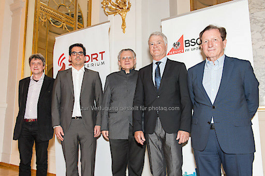 Samo Kobenter (Sportministerium-Sektionschef), Georg Jelinek und Christian Müller (Ombudsstellen-Mitglieder), Gerhard Ofner (Sport-Ombudsmann), Herbert Kocher (BSO-Präsident) : BSO und Sportministerium stellen Ombudsstelle Sport vor : Fotocredit: BSO/Hagen, © Aussendung (03.05.2016) 