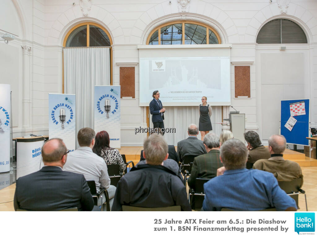 Josef Chladek (BSN), Angelika Scheid (S Immo) für http://www.aktientrophy.at, © Martina Draper/photaq (07.05.2016) 