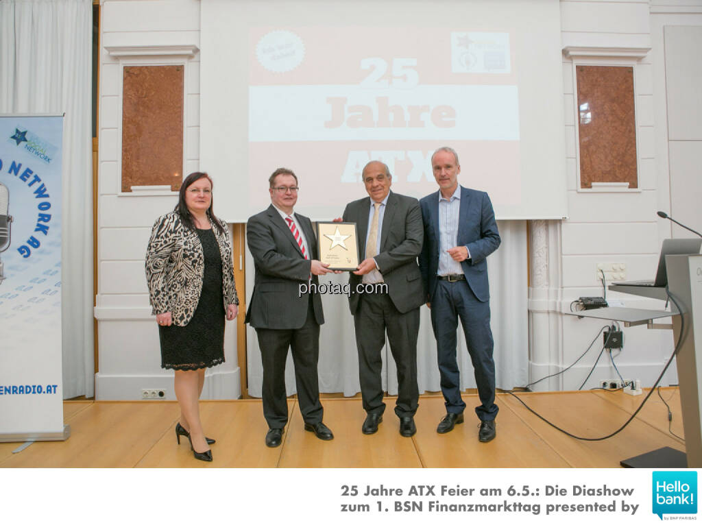 Franz Kubik wird in die Hall of Fame (Class of 2016) des Wiener Kapitalmarkts aufgenommen: Yvette Rosinger, Gregor Rosinger, Franz Kubik, Christian Drastil http://boerse-social.com/hall-of-fame, © Martina Draper/photaq (07.05.2016) 