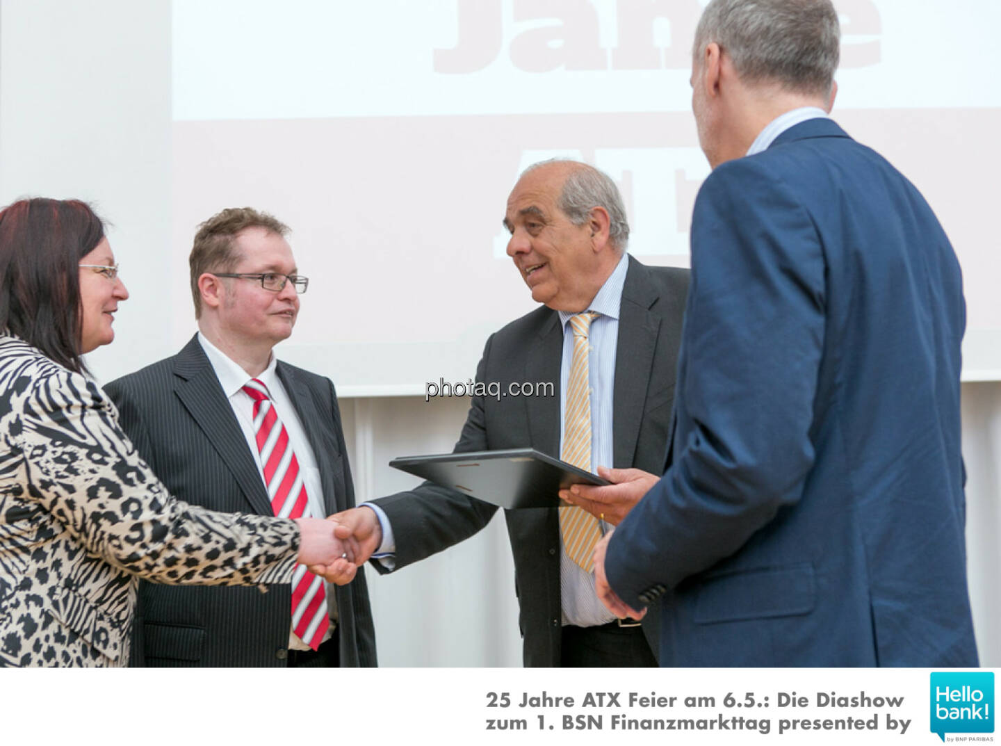 Franz Kubik wird in die Hall of Fame (Class of 2016) des Wiener Kapitalmarkts aufgenommen: Yvette Rosinger, Gregor Rosinger, Franz Kubik, Christian Drastil http://boerse-social.com/hall-of-fame 