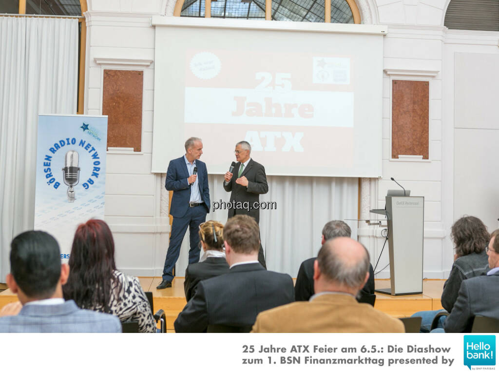 Christian Drastil, Michael Buhl auf der Bühne der OeKB, © Martina Draper/photaq (07.05.2016) 