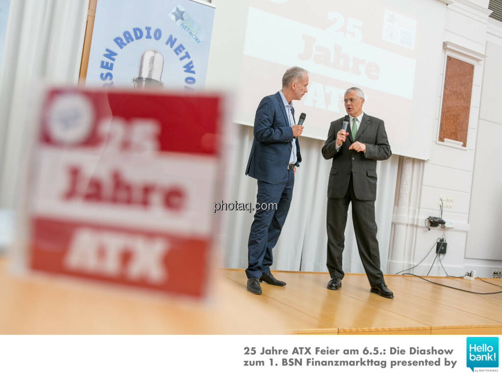 Christian Drastil, Michael Buhl auf der Bühne der OeKB, © Martina Draper/photaq (07.05.2016) 