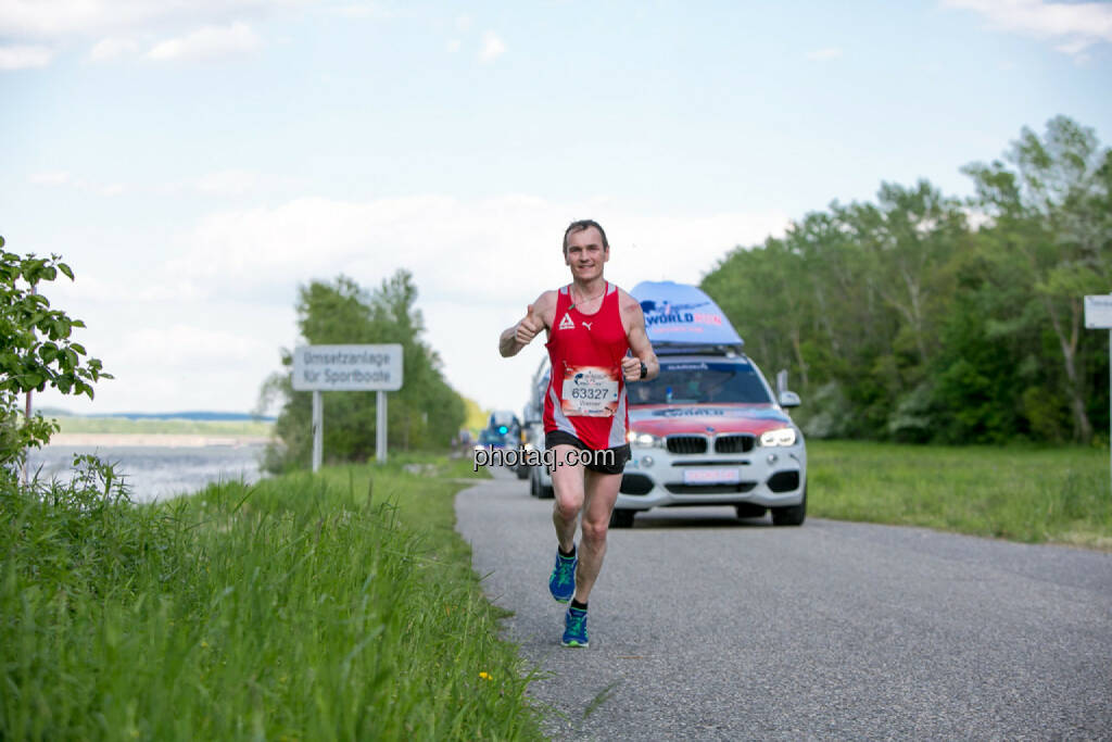 Wings for Life Worldrun KM 47, © Martina Draper/photaq (08.05.2016) 