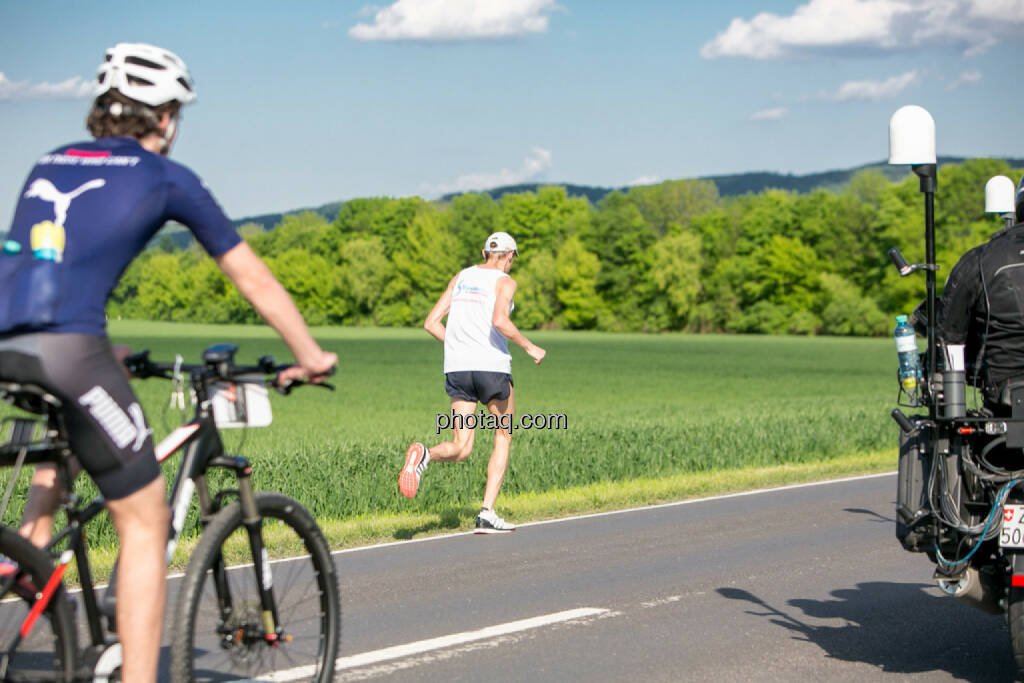 Evgenii Glyva, Sieger Österreich Wings for Life Worldrun 2016, © Martina Draper/photaq (08.05.2016) 