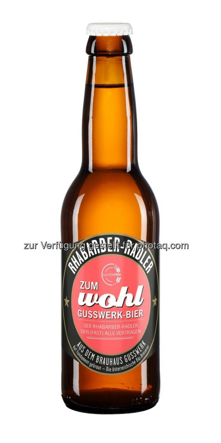 Bio-Rhabarber-Radler : Junger Rhabarbersaft und glutenfreies Biobier sind die Zutaten für die neueste Kreation „Bio-Rhabarber Radler“ aus dem Hause Gusswerk : Fotocredit: Brauhaus Gusswerk