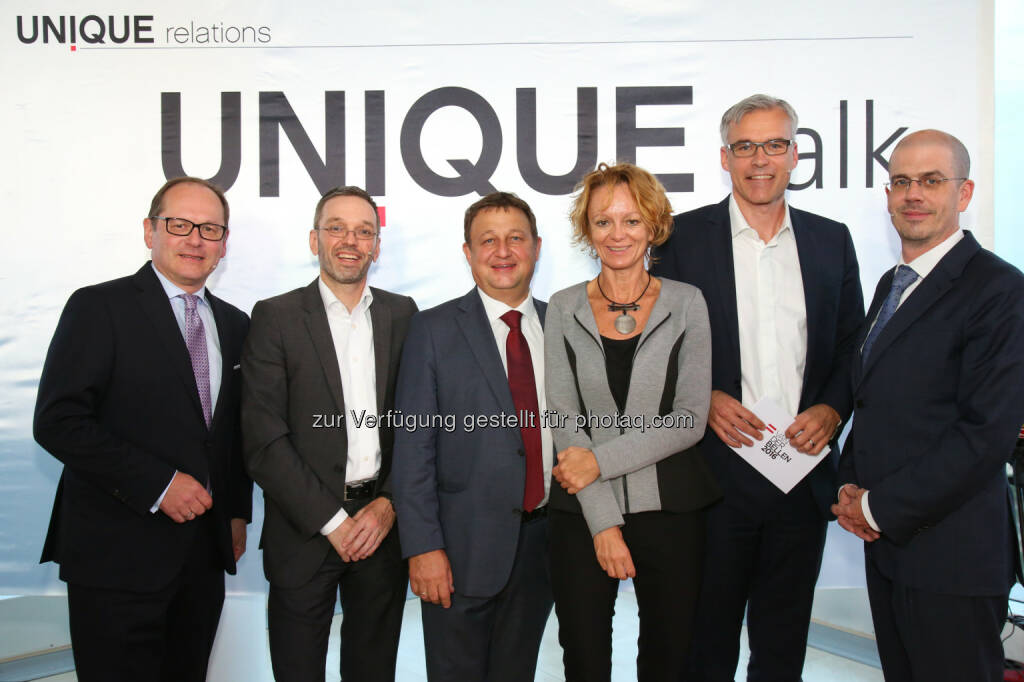 Gerald Gross, Herbert Kickl, Josef Kalina, Eva Linsinger, Lothar Lockl, Peter Hajek : „Unique talk“: Die Wahlkampfleiter Herbert Kickl und Lothar Lockl sowie die Politikexperten Eva Linsinger und Peter Hajek diskutierten zur Bundespräsidentenwahl : Fotocredit: Unique Public Relations GmbH/APA-Fotoservice/Schedl, © Aussender (11.05.2016) 