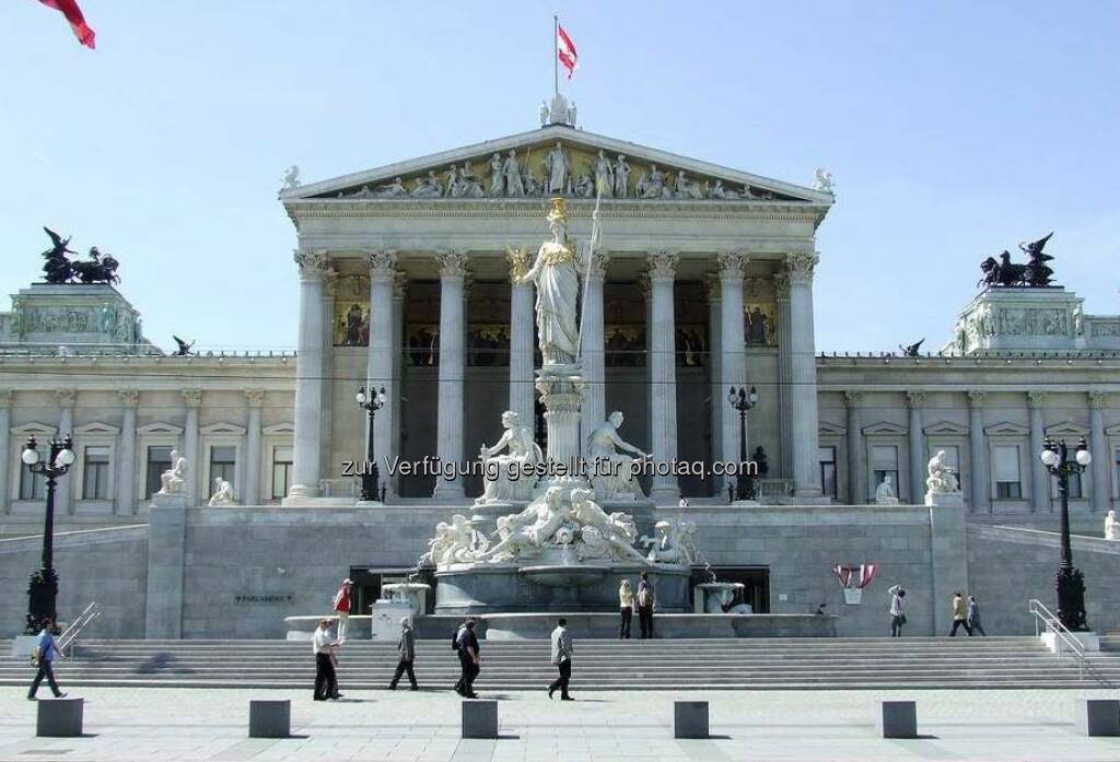 Parlament, Wien : Antisemitismus und parlamentarische Rhetorik : Wie hängen politische Rhetorik, nationale Identität und demokratische Kultur zusammen? Ein FWF-Projekt analysiert antisemitische Rhetorik im Österreichischen Parlament seit 1945 : Quelle: CC Michal Uhlárik ND 3.0/Böhringer Friedrich, © Aussender (17.05.2016) 