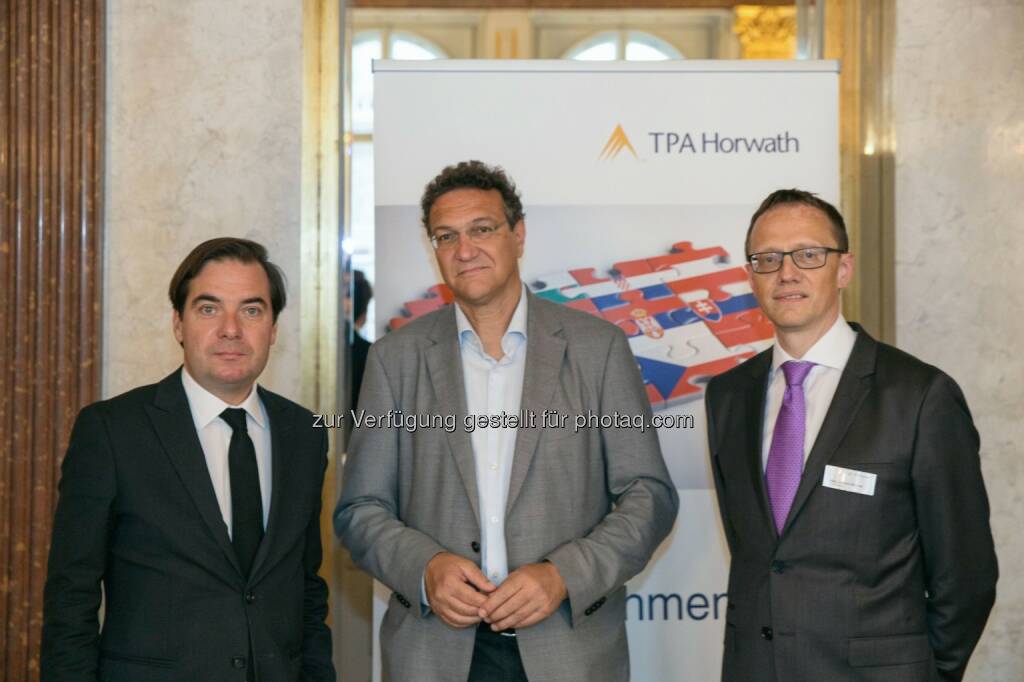 Rainer Nowak (Die Presse), Karim El-Gawhary (ORF Korrespondent), Leopold Brunner (TPA Horwath) : Veranstaltungsreihe „Face-to-Face“ : Karim El-Gawhary über die Krise der Flüchtlingspolitik : Fotocredit: TPA Horwath/Faruk Pinjo, © Aussender (20.05.2016) 