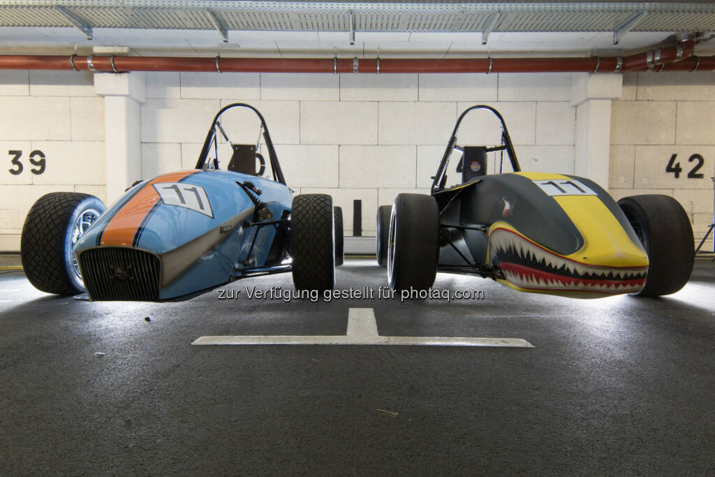 Rennautos der FH Campus Wien CR-113 und CR-115 : FH Campus Wien präsentiert Rennauto für Formula Student 2016 : Fotocredit: © Os.Car Racing Team/Hadamik, © Aussender (23.05.2016) 