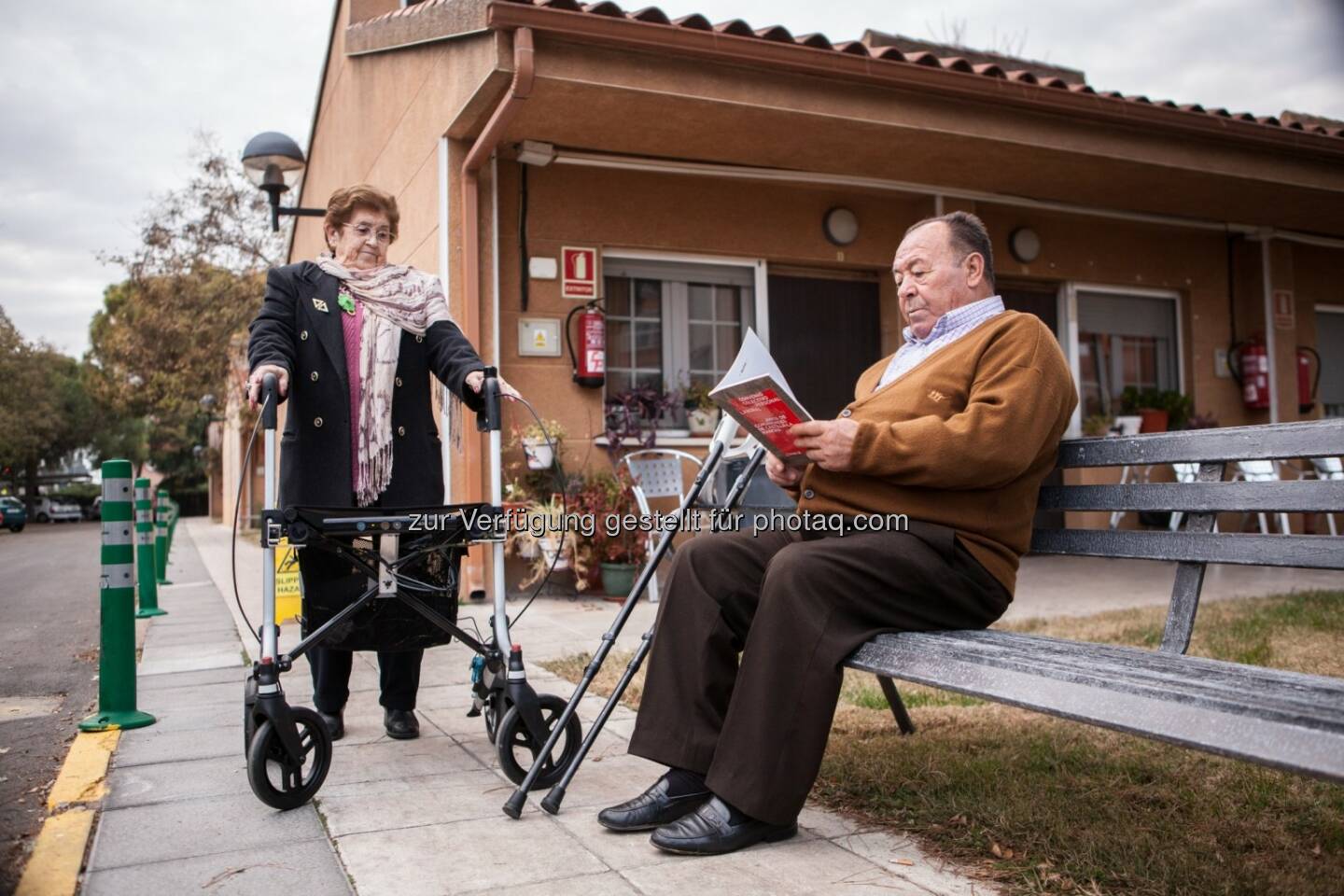 Rollator und Personal Trainer : FriWalk verknüpft Bewegung mit sozialen Kontakten : Copyright: Siemens AG