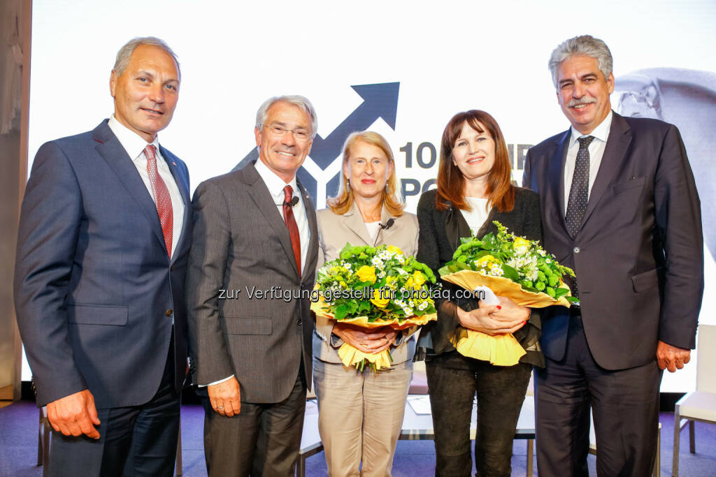Helmut Köstinger (Vors. Post-Zentralausschuss), Georg Pölzl (Post-Generaldirektor), Hedwig Schneid (Die Presse-Wirtschaftsredakteurin), Birgit Kuras (Ex-Vorstand der Wiener Börse), Hans Jörg Schelling (Finanzminister) : Post: 10 Jahre erfolgreich an der Wiener Börse : Fotocredit: Österreichische Post/Husar, © Aussendung (01.06.2016) 