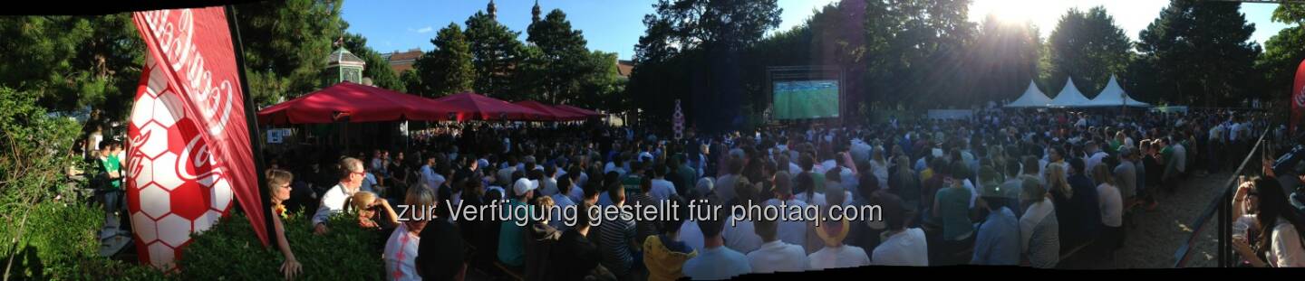 Salettl im Alten AKH am Campus der Universität Wien : Live Übertragung aller Fußball-EM Spiele im Salettl im Alten AKH am Campus der Universität Wien : Fotocredit: Magmag Events & Promotion GmbH./Schlossko