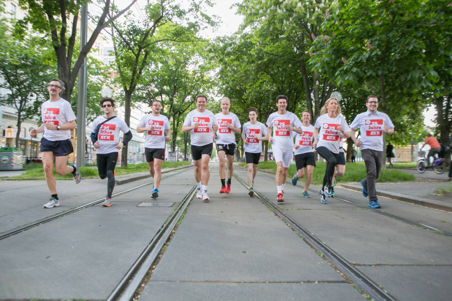  (25 Jahre ATX - Lauf in rot-weiss-rot )