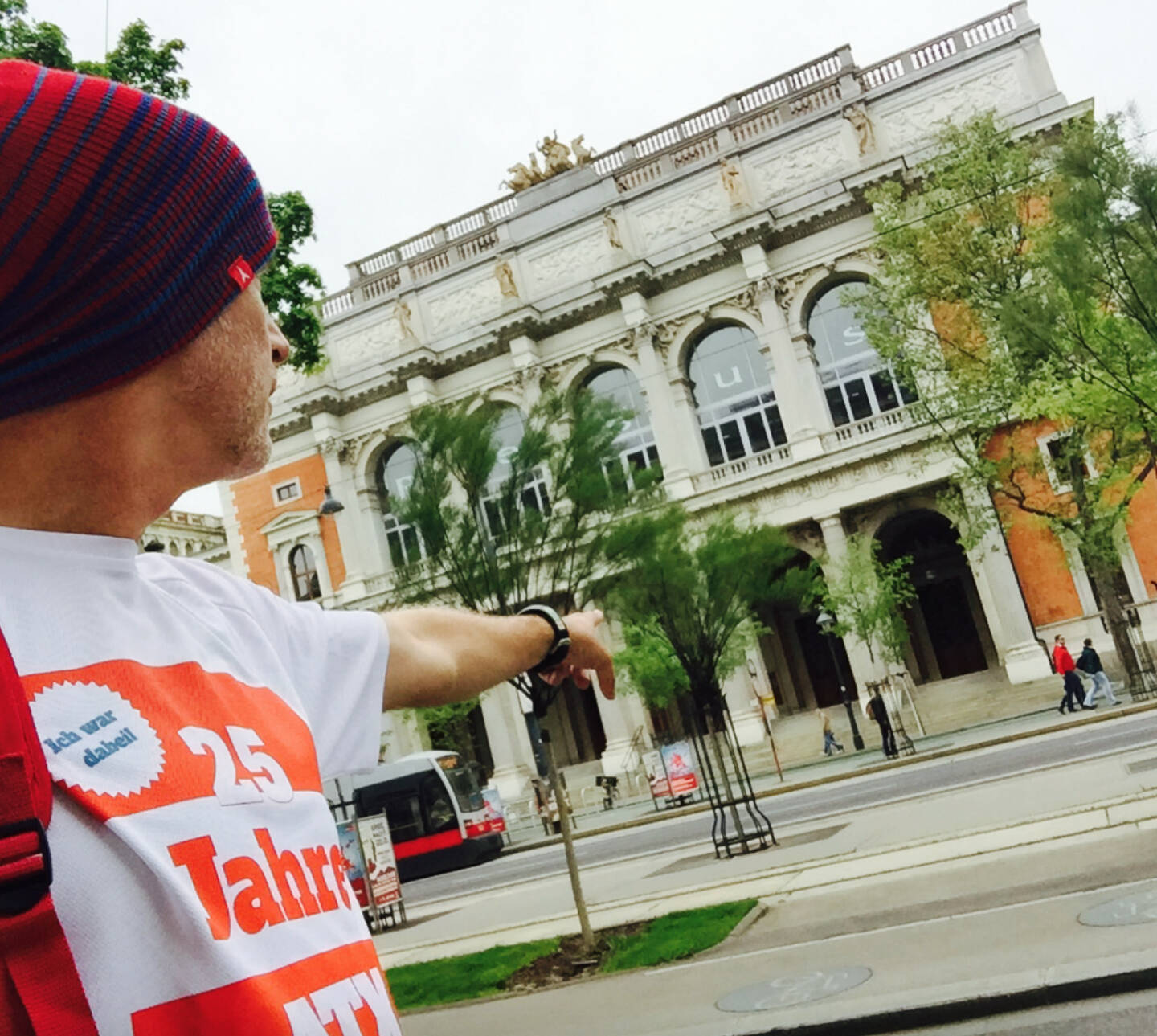 rot-weiss-rot Lauf: Start bei der alten Wiener Börse auf der Ringstrasse