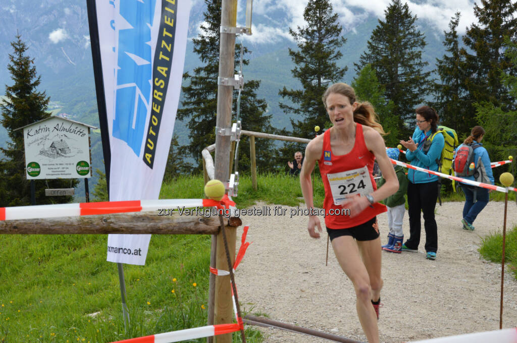 Andrea Mayr gewinnt mit Streckenrekord den diesjährigen Katrin Berglauf : Fotocredit: Balas, © Aussendung (13.06.2016) 