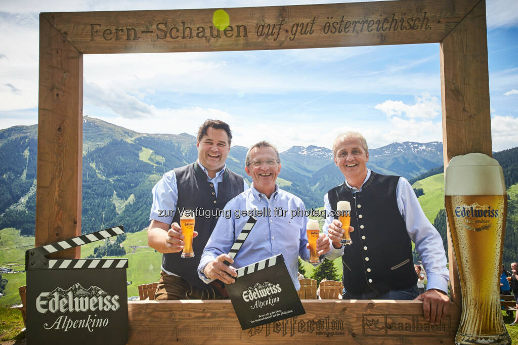 Wolfgang Breitfuß (GF Tourismusverband Saalbach Hinterglemm), Andreas Stieber (Marketingdirektor Brau Union Österreich), Günter Hinterholzer (Regionaler Verkaufsdirektor Gastronomie Brau Union Österreich) : Edelweiss Alpenkino - Open-Air-Kino der anderen Art in Hinterglemm eröffnet : Fotocredit: Brau Union Österreich / Daniel Roos Fotografie, © Aussender (17.06.2016) 