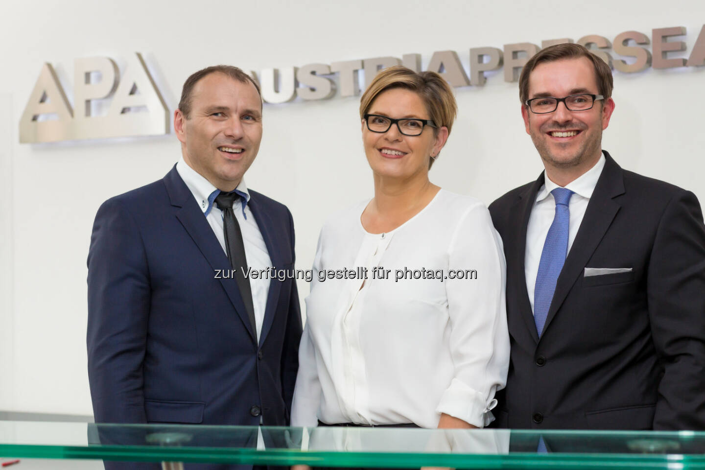 Peter Kropsch, Karin Thiller, Clemens Pig (alle APA) : APA-Konzernbilanz 2015 mit Umsatzplus und stabilem Ergebnis : Fotocredit: APA/Ludwig Schedl