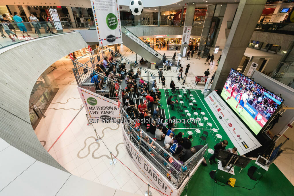 Wien Mitte The Mall: „Mini-Stadion“ ist Publikumsmagnet: Fotocredit: OpticalEngineers, © Aussendung (22.06.2016) 