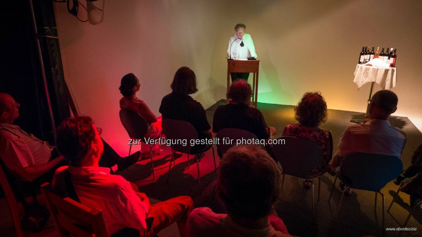 Martin Ploderer (Schauspieler) : Wort und Wein : Gedichte der Troubadours und Wein von www.terroirs-exklusiv.at : Fotocredit: a&b film- und videoproduction/Bernhard May