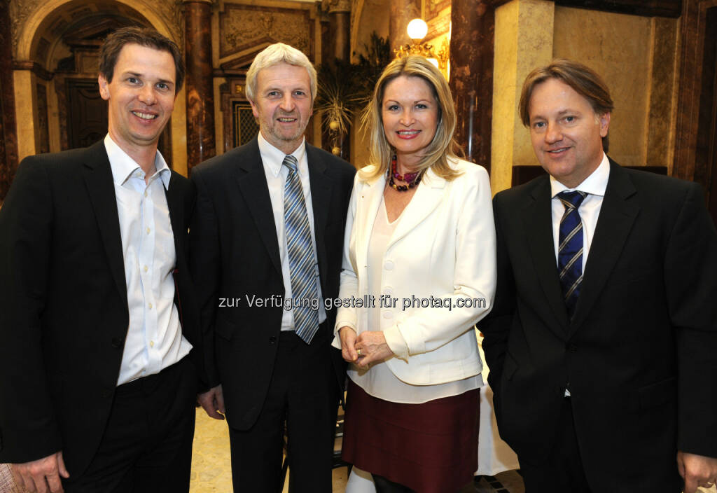 Stefan Lassnig (Vorstand Regionalmedien), Peter Morawetz (Geschäftsführer Albatros Verlag) Raphaela Vallon-Sattler, Harald Kräuter beim IAA Business Communication Lunch, Foto: ORF/Thomas Jantzen (19.04.2013) 