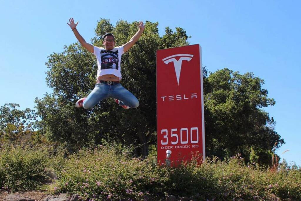 Tesla Jump (c) Christian Röhl (30.06.2016)