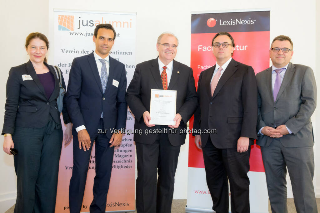 Alina-Maria Lengauer, Alberto Sanz (LexisNexis-GF), Wolfgang Brandstetter (Justizminister), Paul Oberhammer (Dekan), Friedrich Rüffler (Vizedekan) : Justizminister Wolfgang Brandstetter erhält die jus-alumni Ehrenmitgliedschaft : Fotocredit: (c) www.annarauchenberger.com / Anna Rauchenberger, © Aussender (01.07.2016) 