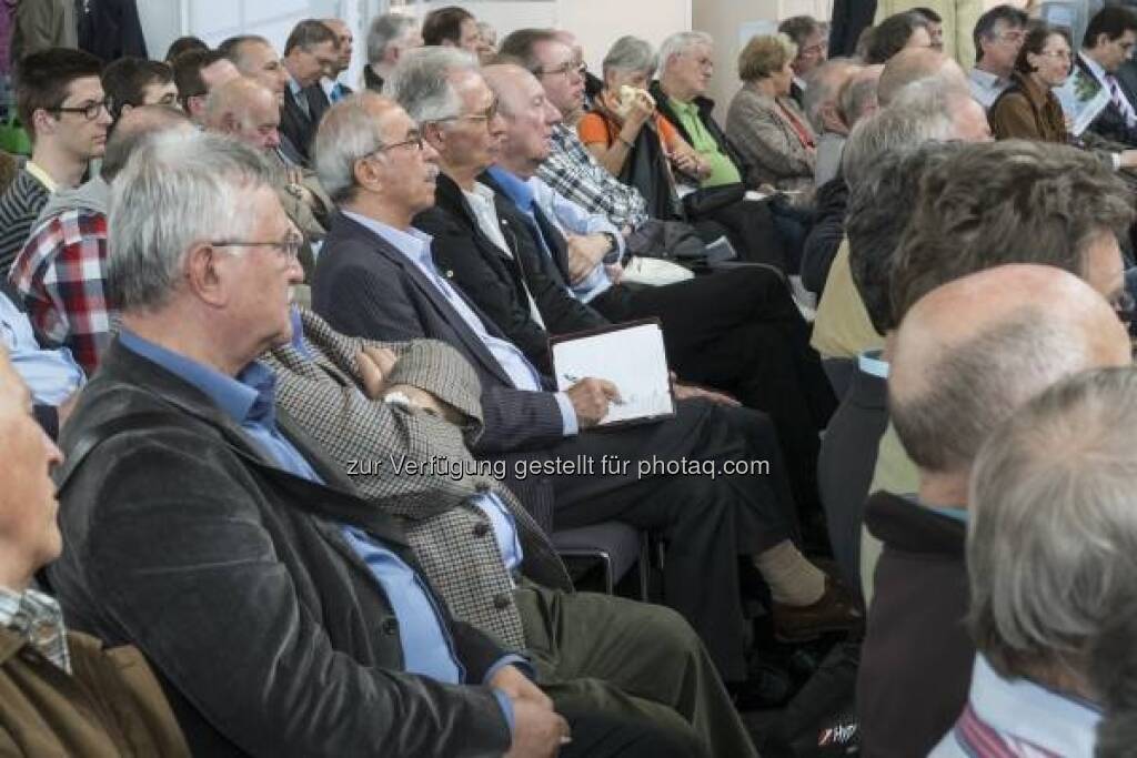 Publikum, Invest 2013 in Stuttgart - http://www.messe-stuttgart.de/invest/ (19.04.2013) 